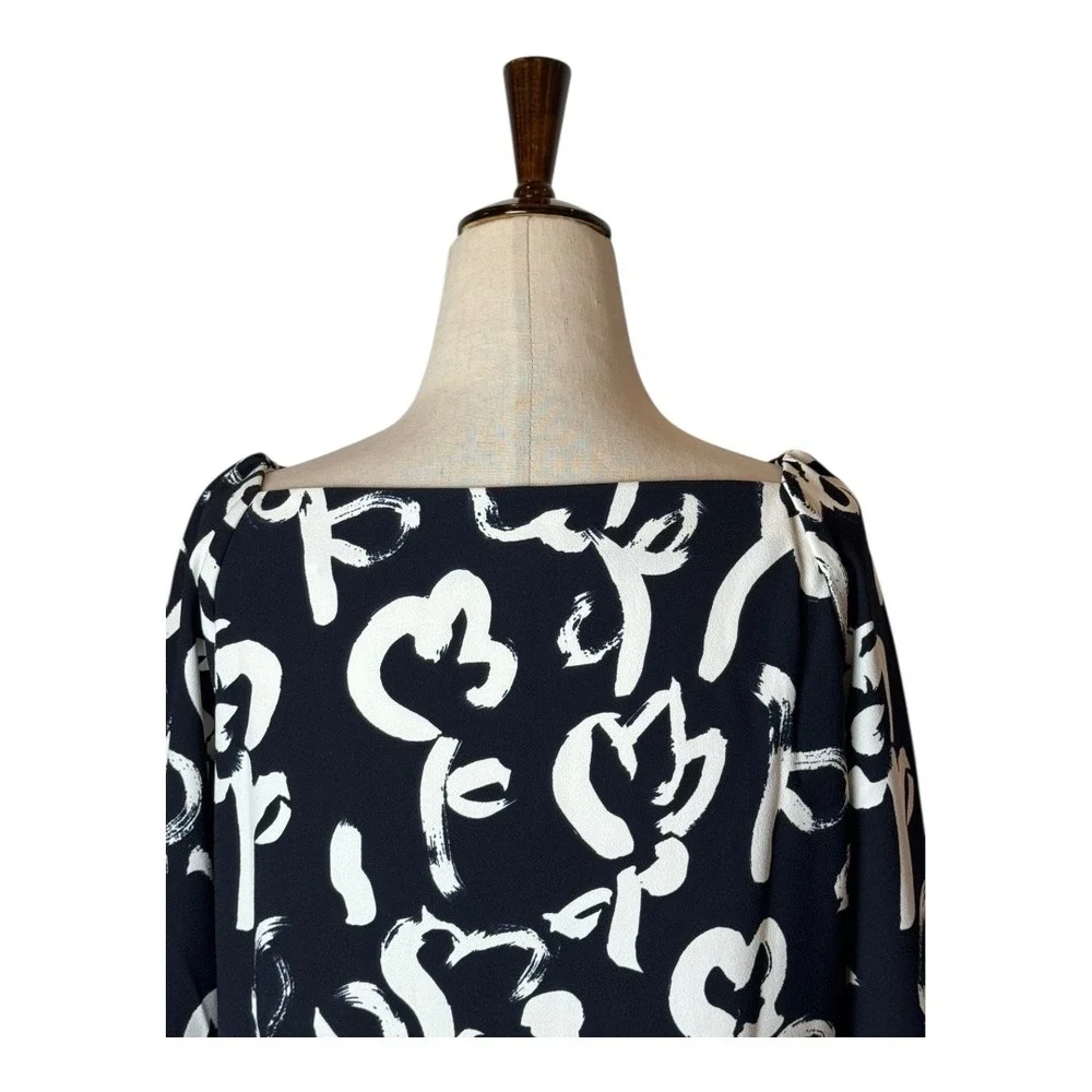 J Crew 365 Shirt Women 4‎ Navy Blue Square Neck Floral Print Blouse Preppy Retro